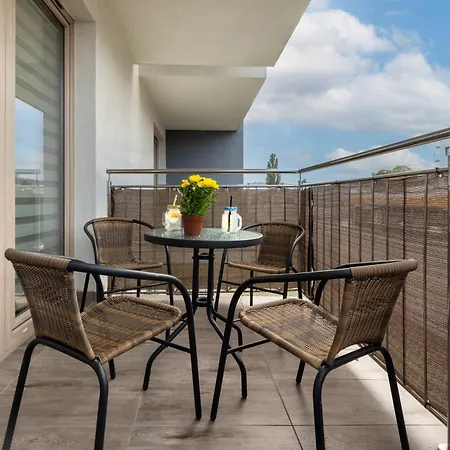 Modern Kapitański Mostek By Renters